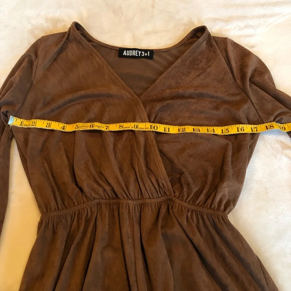Beautiful soft flowy romper - Picture 4 of 6